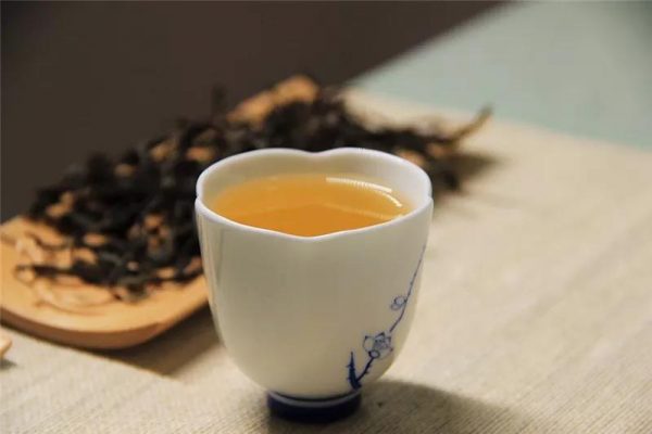 “茶無(wú)完茶”每款茶應(yīng)有一個(gè)缺點(diǎn)！