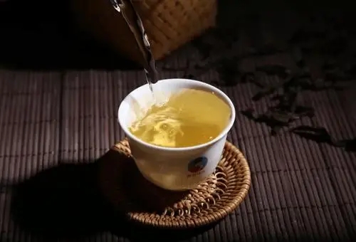 答應(yīng)我 晚飯后喝一杯普洱茶好嗎？