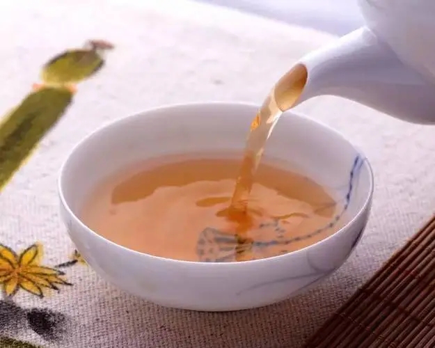 普洱茶越喝越餓？喝普洱茶真能刮油嗎？