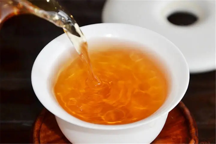 普洱生茶的十種湯色，教你一眼識(shí)別?