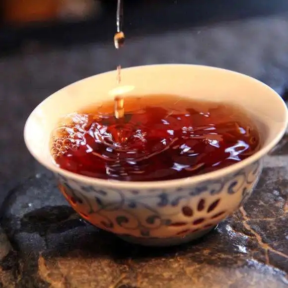 什么季節(jié)喝普洱茶好？喝普洱茶的禁忌和注意事項(xiàng)?