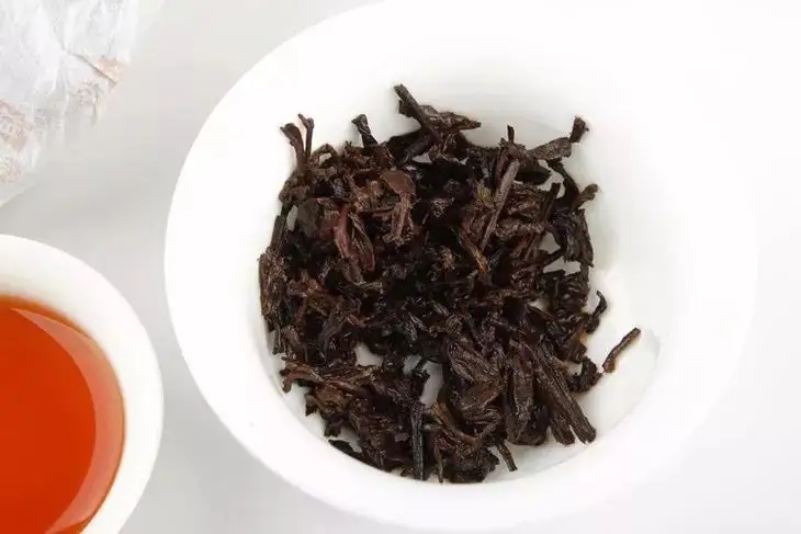 普洱熟茶好壞如何辨別？行家教你3步走！聞茶香、品茶湯、鑒葉底