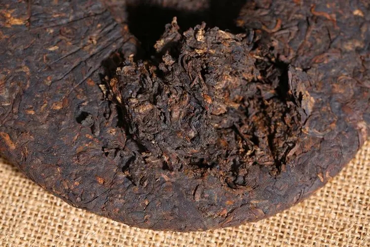 普洱茶的幾個(gè)熱點(diǎn)問題解答，看完終于明白了！