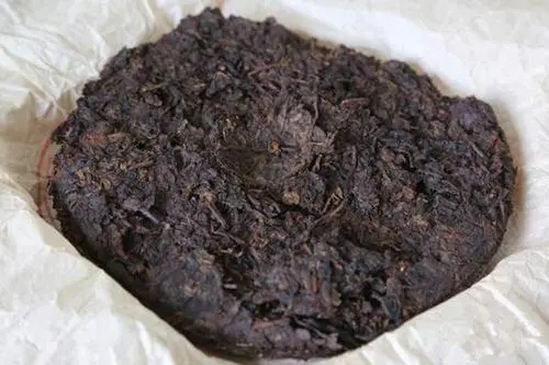 普洱熟茶茶湯中美麗的“金邊”從何而來？