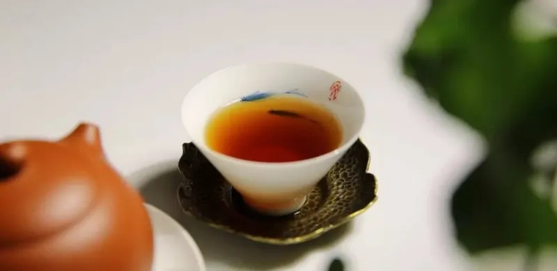 剛剛說出了古樹純料與拼配之間的秘密！